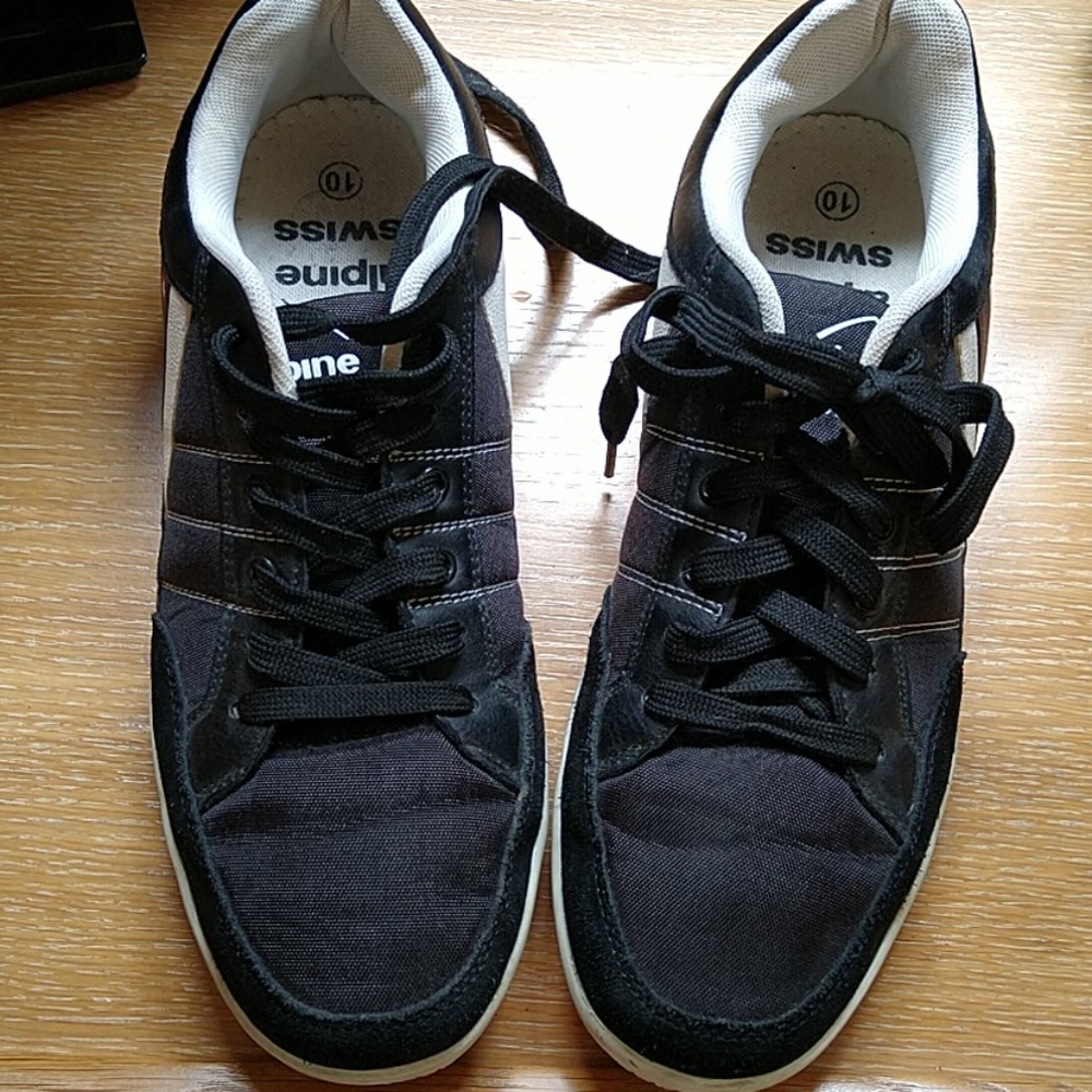 Euro Sneakers 7/20